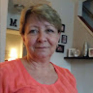 Meet your Posher, Caroline